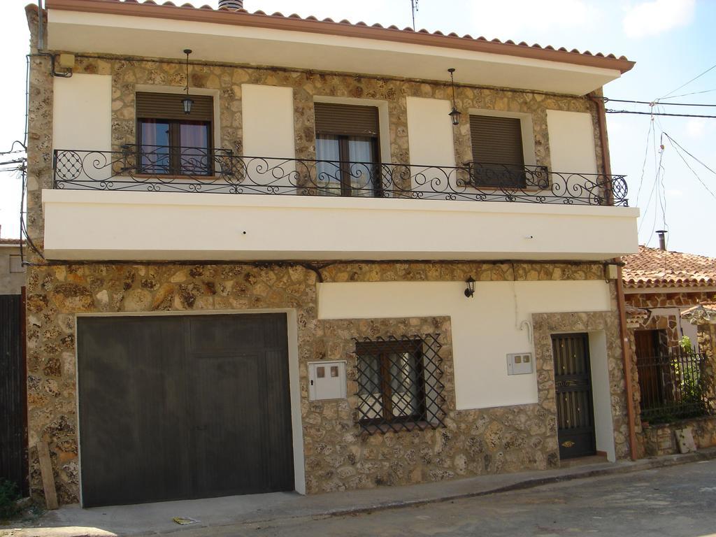Apartamentos Serrano Ribatajada Exterior photo